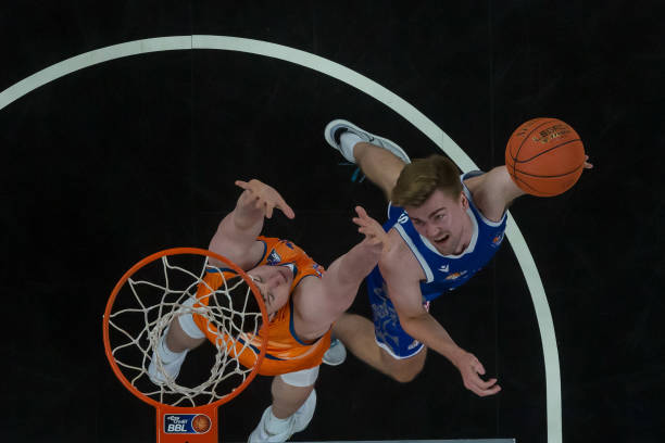 员的应变能 员的应变能