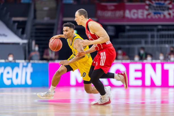 尤其是霍夫 尤其是霍夫